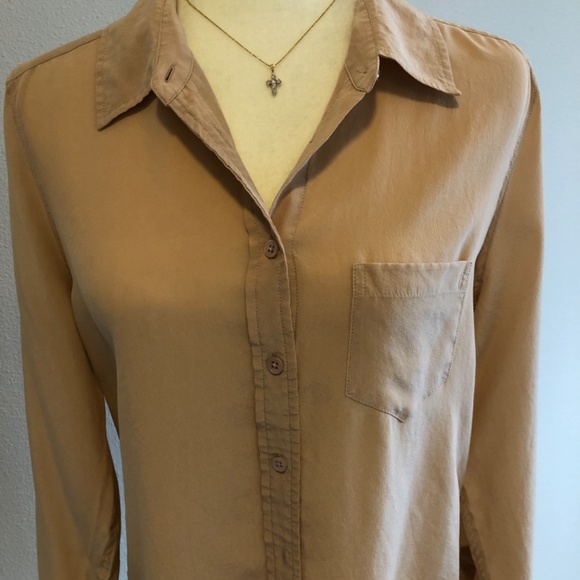 PETITE DIAMOND CROSS NECKLACE - Picture 8 of 16